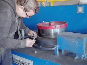   آلة سحب الأسلاك بالخط المستقيم  