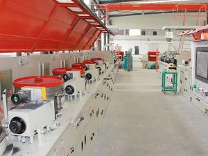   آلة سحب الأسلاك بالخط المستقيم  